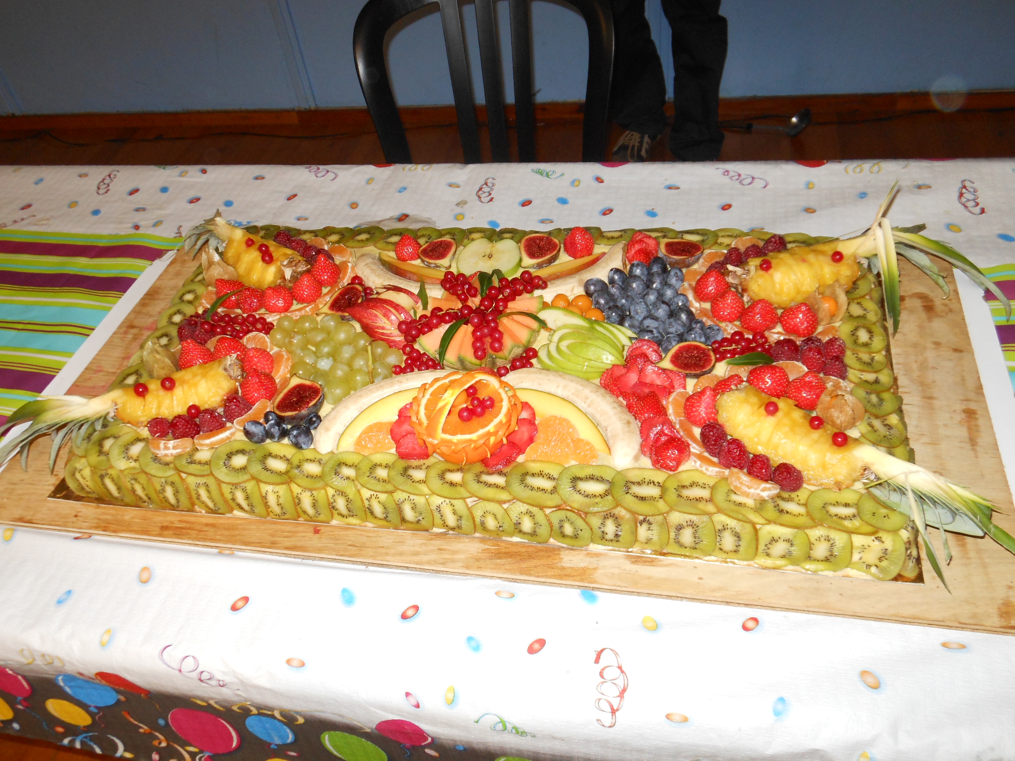 gateau d\u0027anniversaire. Alerter les modérateurs Voir l\u0027image au format original